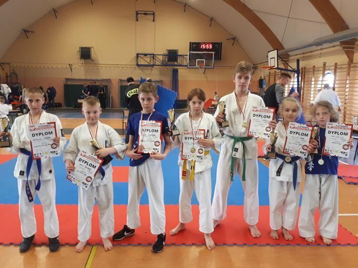 Powalający sukces zawodników z Lipnowskiego Klubu Kyokushin Karate