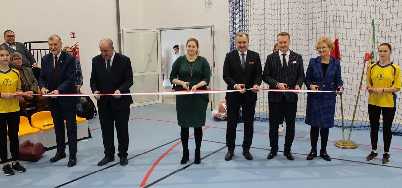 Otwarcie hali sportowej przy SP Nr 3 w Lipnie (Galeria - bardzo dużo zdjęć)