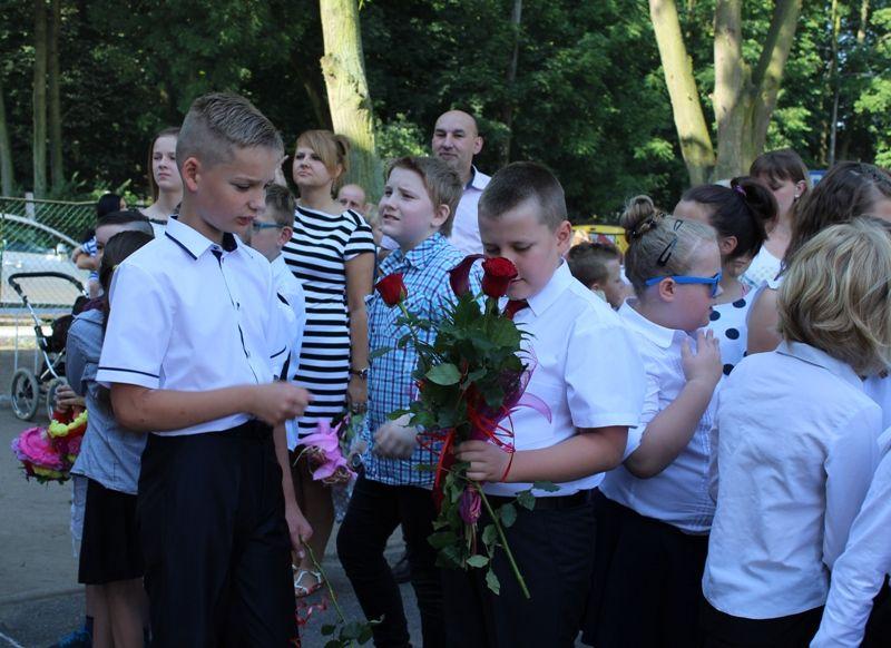 Zdj. nr. 6. Zakończenie roku szkolnego w SP 2