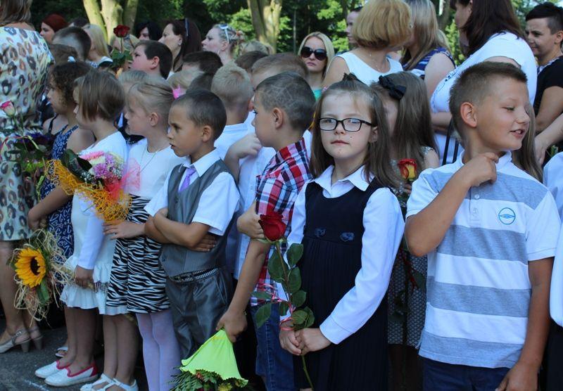 Zdj. nr. 11. Zakończenie roku szkolnego w SP 2