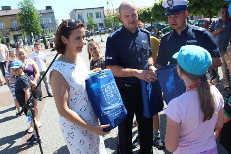 Zdj. nr. 50. Policyjna majówka „Kręci mnie bezpieczeństwo”