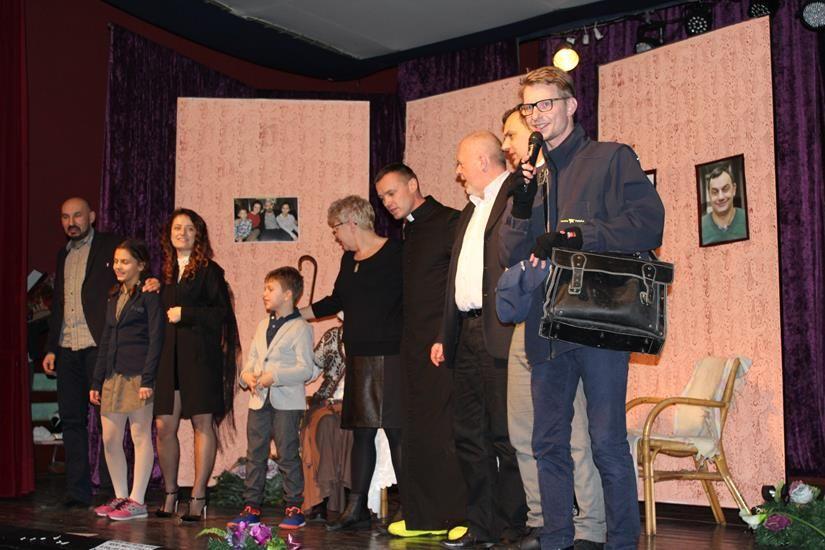 Zdj. nr. 83. Spektakl świąteczny 