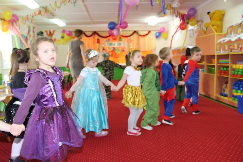Zdj. nr. 79. Bale karnawałowe przedszkolaków