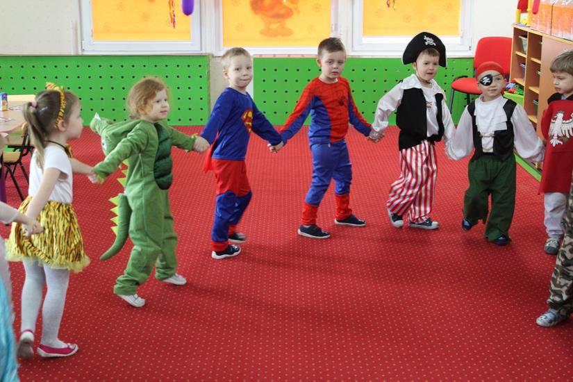 Zdj. nr. 83. Bale karnawałowe przedszkolaków