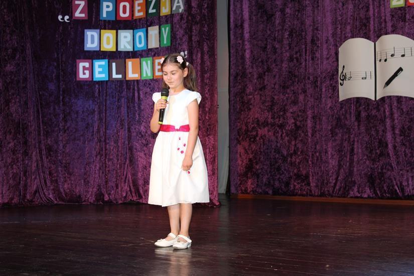 Zdj. nr. 31. Rozśpiewane kino Nawojka - Festiwal Piosenki Dziecięcej „Z poezją Doroty Gellner”.
