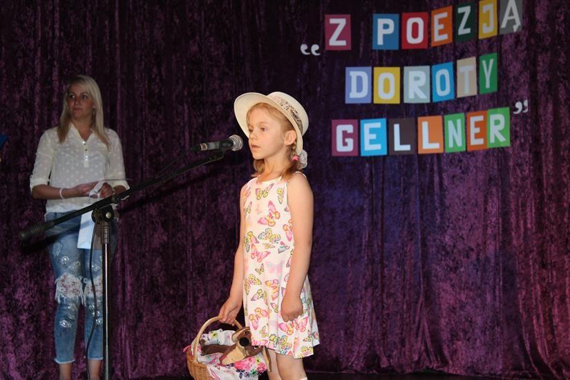 Zdj. nr. 63. Rozśpiewane kino Nawojka - Festiwal Piosenki Dziecięcej „Z poezją Doroty Gellner”.