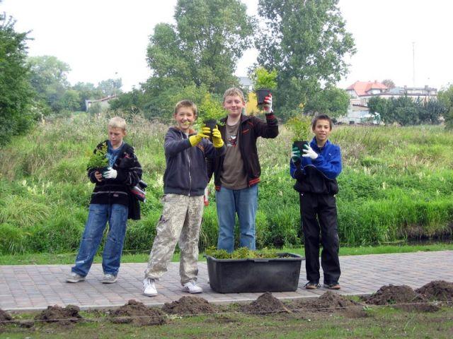 Zdj. nr. 2. Dzień trzeci i podsumowanie Sprzatania Świata 2008