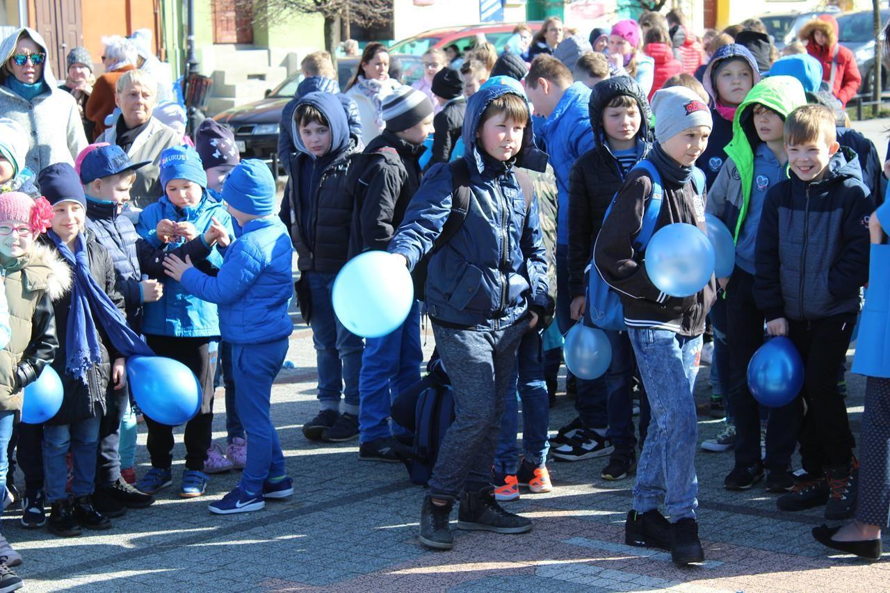 Zdj. nr. 19. Lipno obchodzi Światowy Dzień Świadomości Autyzmu