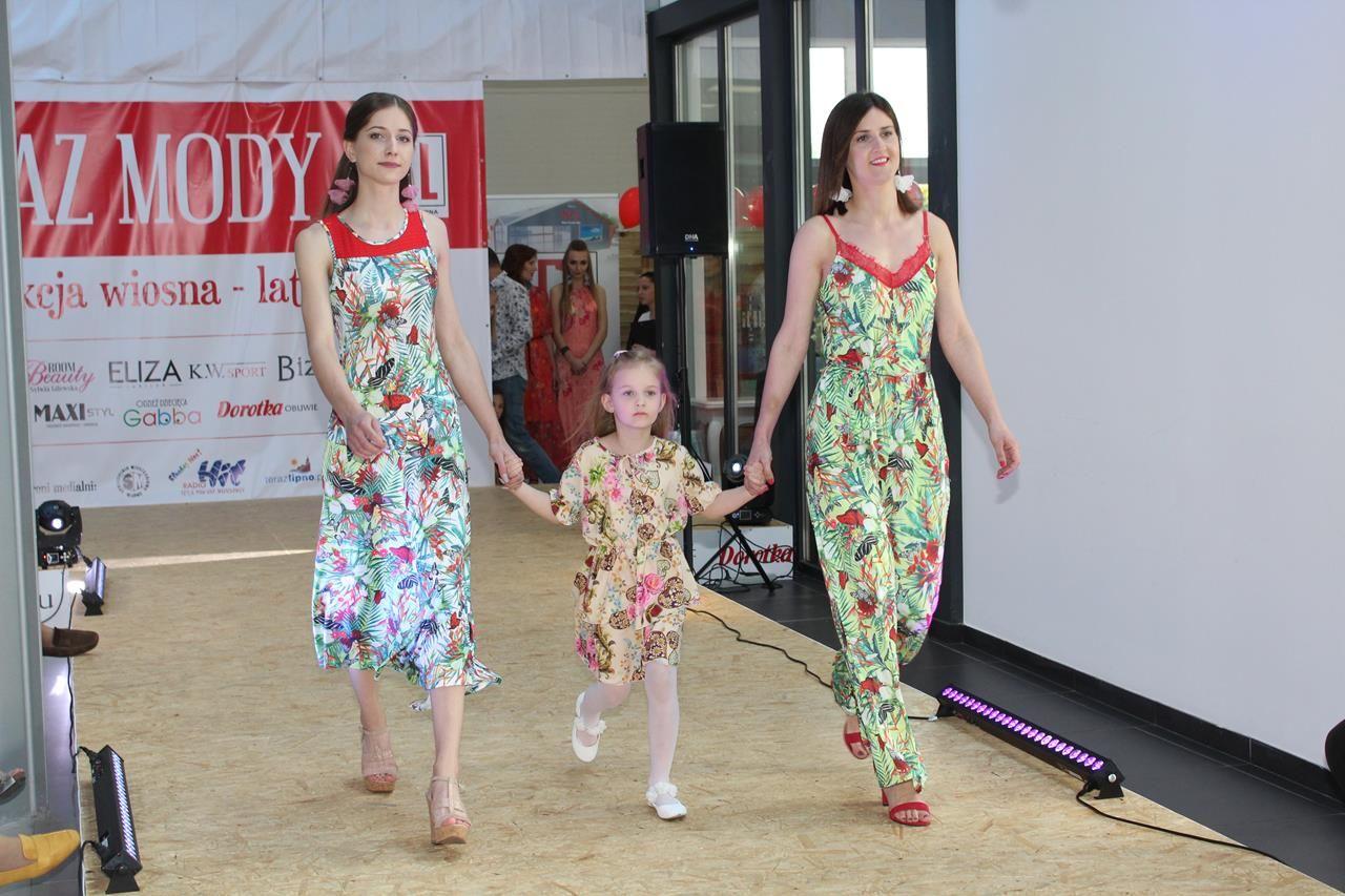 Zdj. nr. 42. Pokaz mody NCL