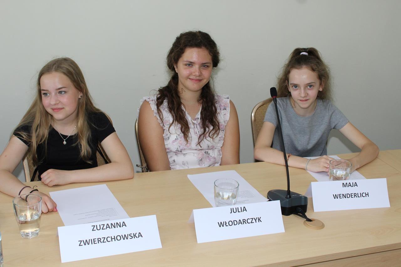 Zdj. nr. 1. III Młodzieżowa Sesja Rady Miejskiej w Lipnie