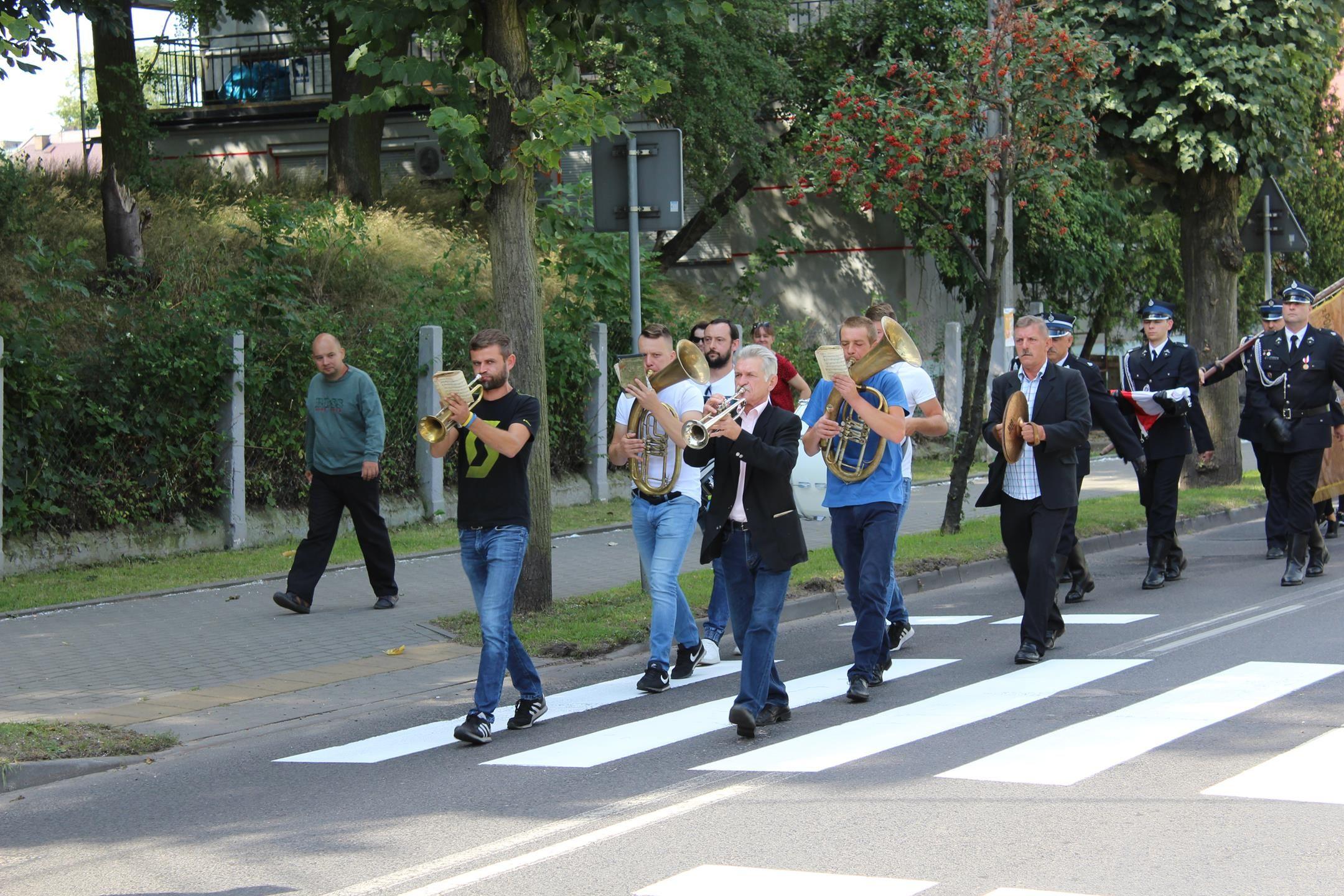 Zdj. nr. 41. Obchody Święta Wojska Polskiego