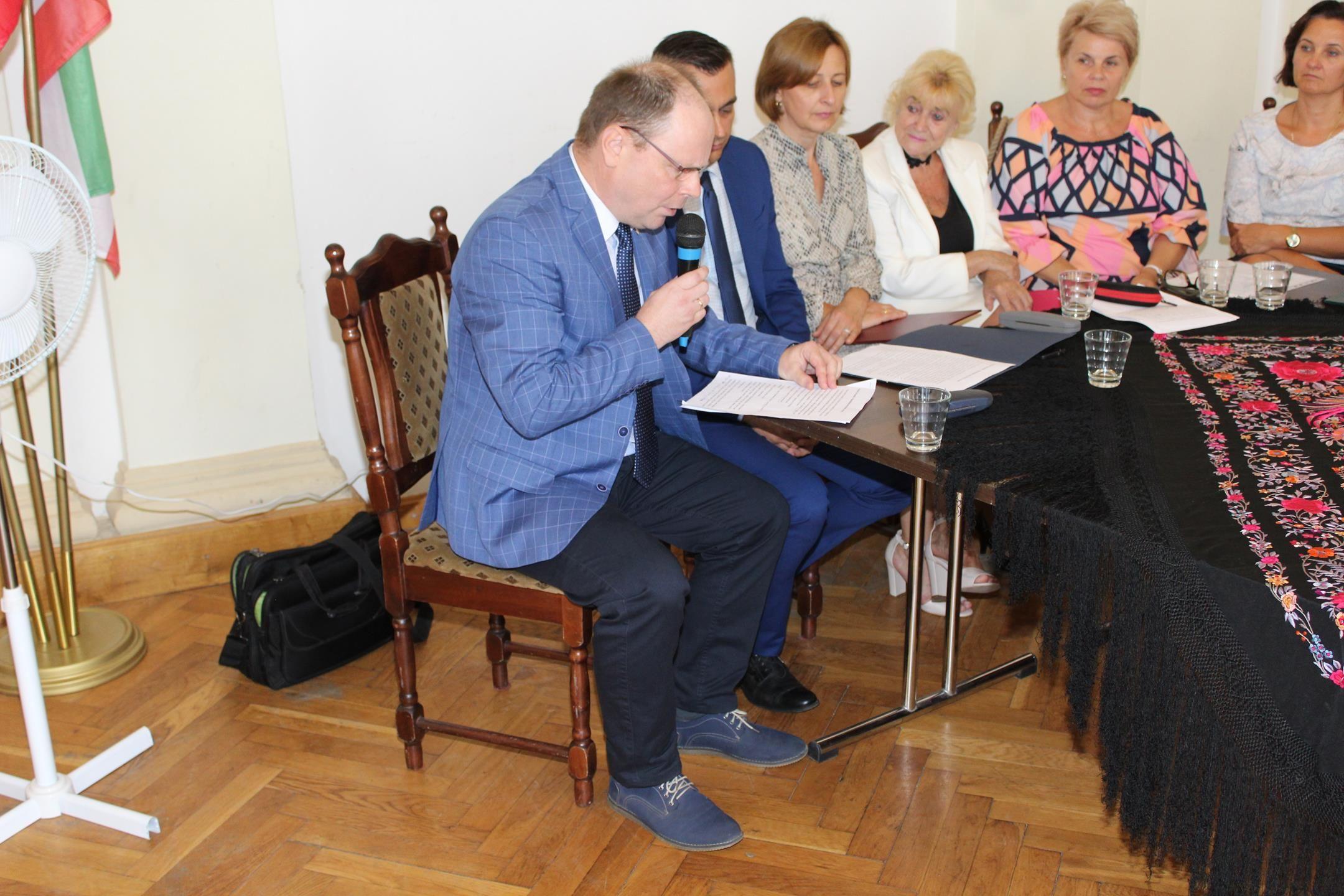 Zdj. nr. 27. Narodowe Czytanie  - „ Nowele polskie”
