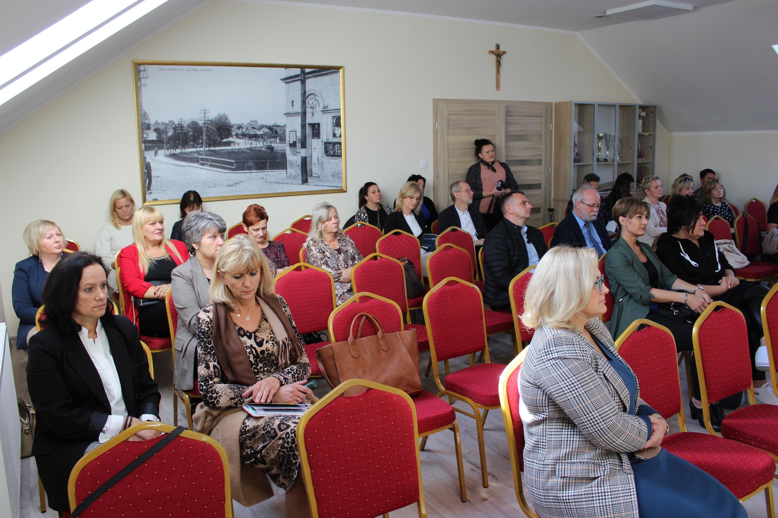 Zdj. nr. 15. Konferencja - 21 września 2021 r.