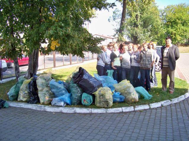 Zdj. nr. 2. Sprzatanie świata 2009