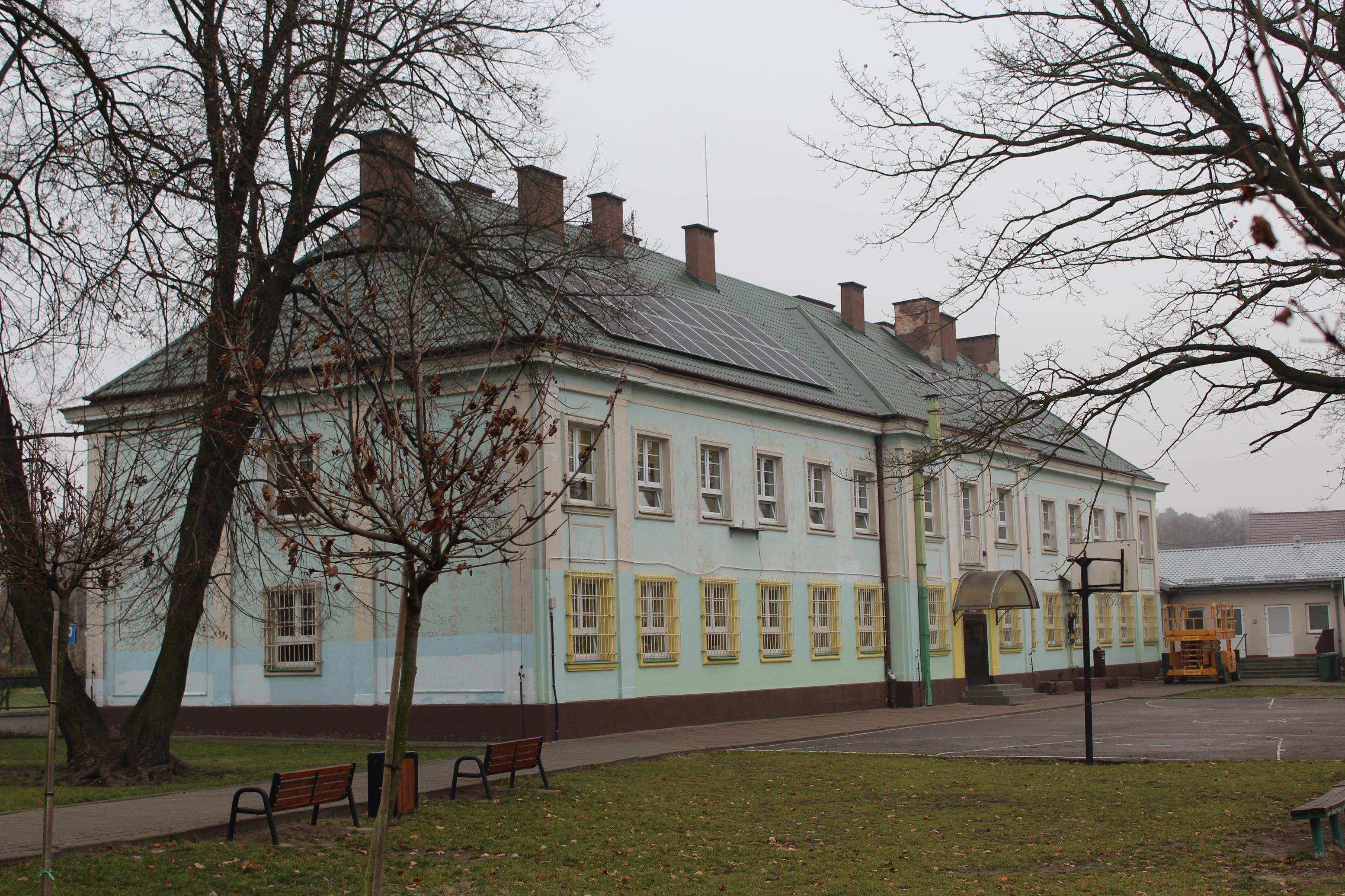 Montaż fotowoltaiki na budynku Szkoły Podstawowej nr 5