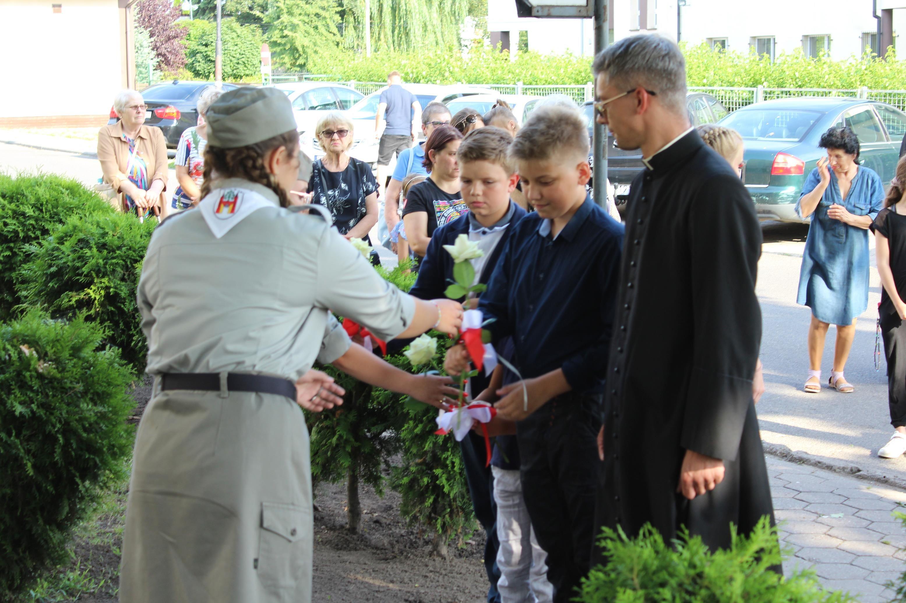 Zdj. nr. 31. 78. rocznica wybuchu Powstania Warszawskiego - pomnik Armii Krajowej - 1 sierpnia 2022 r.