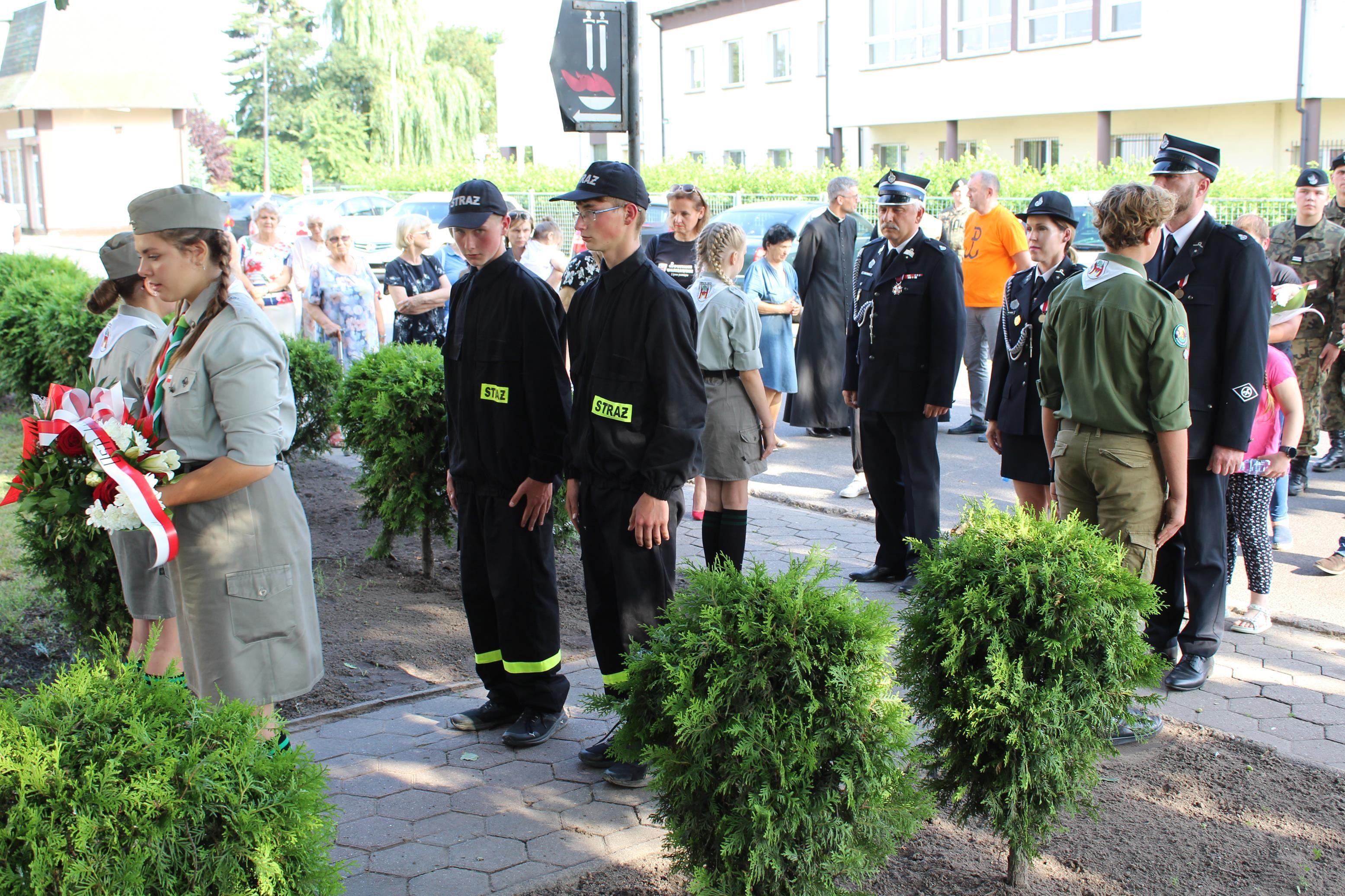 Zdj. nr. 38. 78. rocznica wybuchu Powstania Warszawskiego - pomnik Armii Krajowej - 1 sierpnia 2022 r.