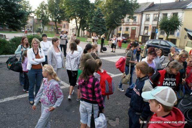 Zdj. nr. 2. Wyjazd dzieci z MKRPA na kolonie - sierpień 2010