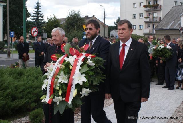 Zdj. nr. 28. Odsłonięcie obelisku XXX-lecia Solidarności - 5 września 2010