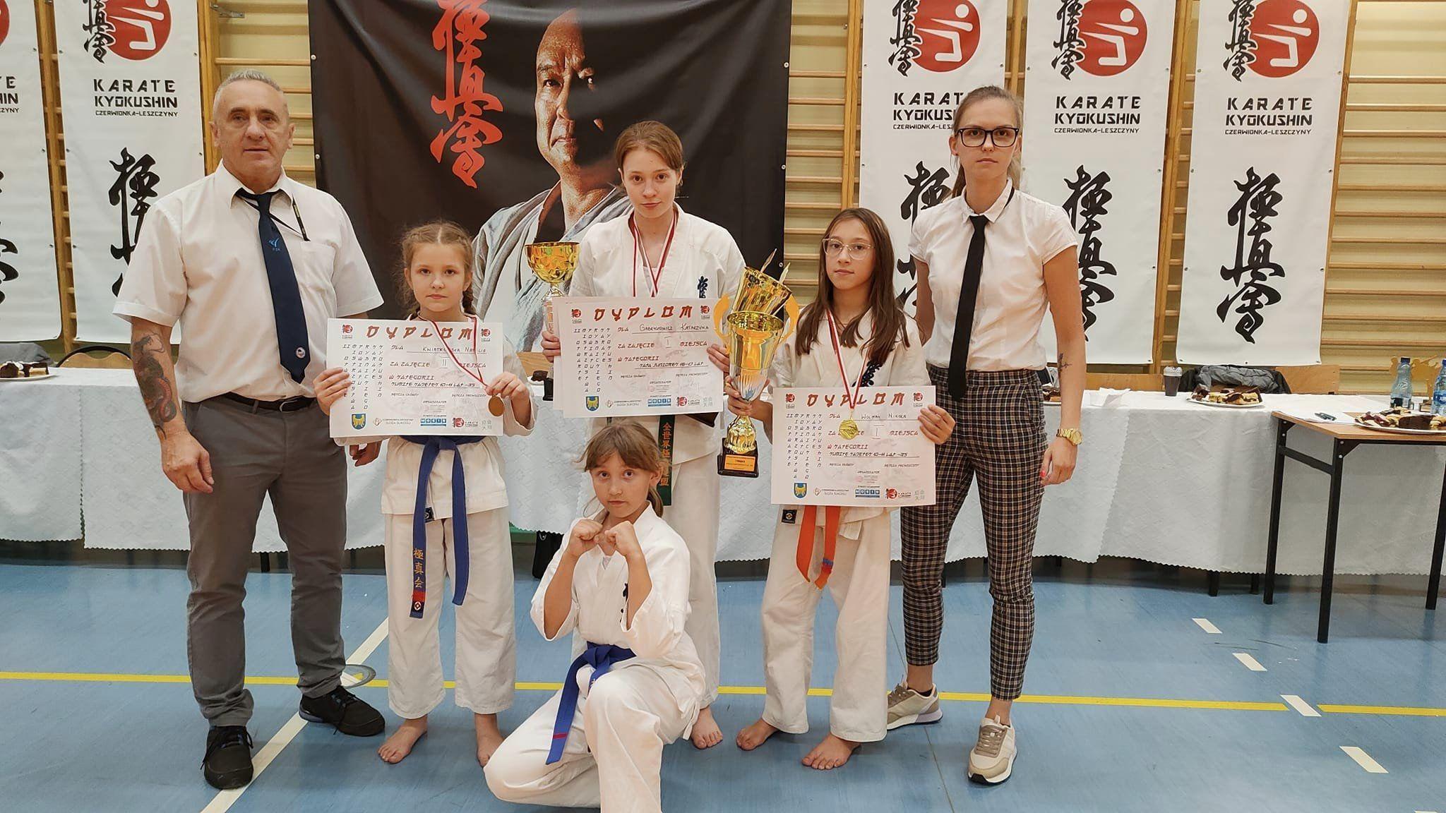 Zdj. nr. 1. Otwarte Mistrzostwa Powiatu Rybnickiego w Karate Kyokushin - 7 października 2023 r.