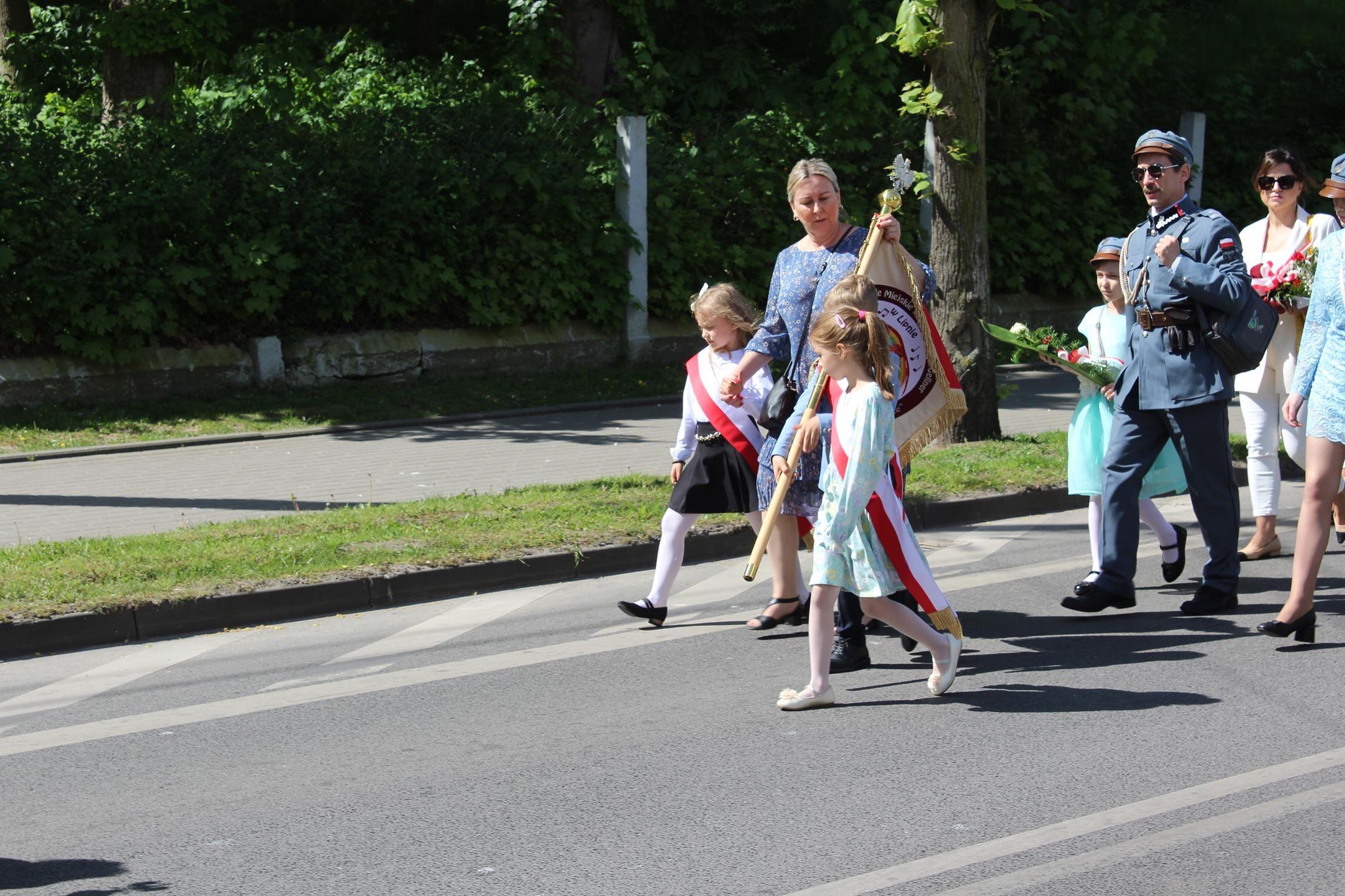 Zdj. nr. 77. Lipnowski obchody 233. rocznicy uchwalenia Konstytucji 3 Maja