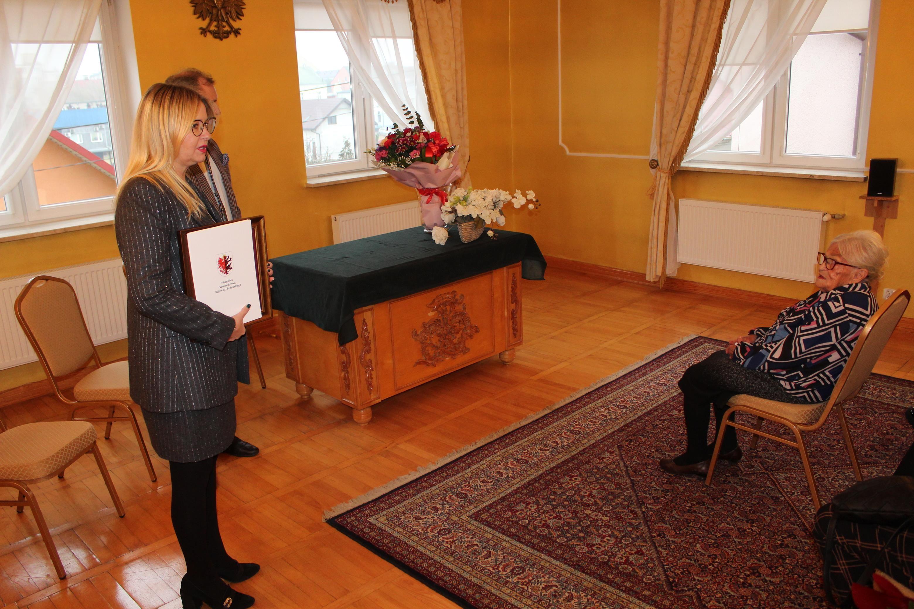 Zdj. nr. 3. Wyjątkowy jubileusz - 103. urodziny pani Heleny - 27 listopada 2024 r.