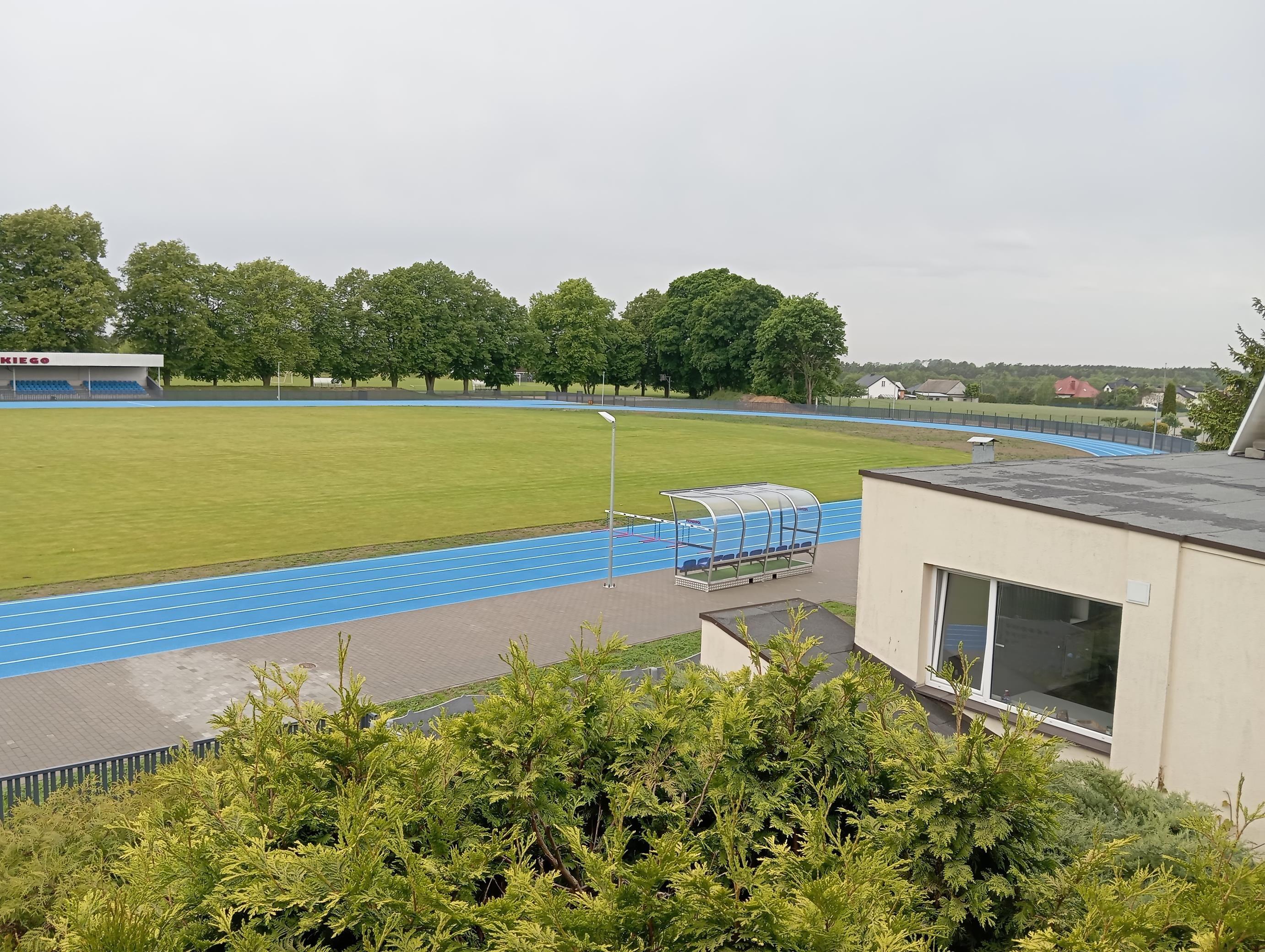 Zdj. nr. 3. Nowa bieżnia na Stadionie Miejskim w Lipnie