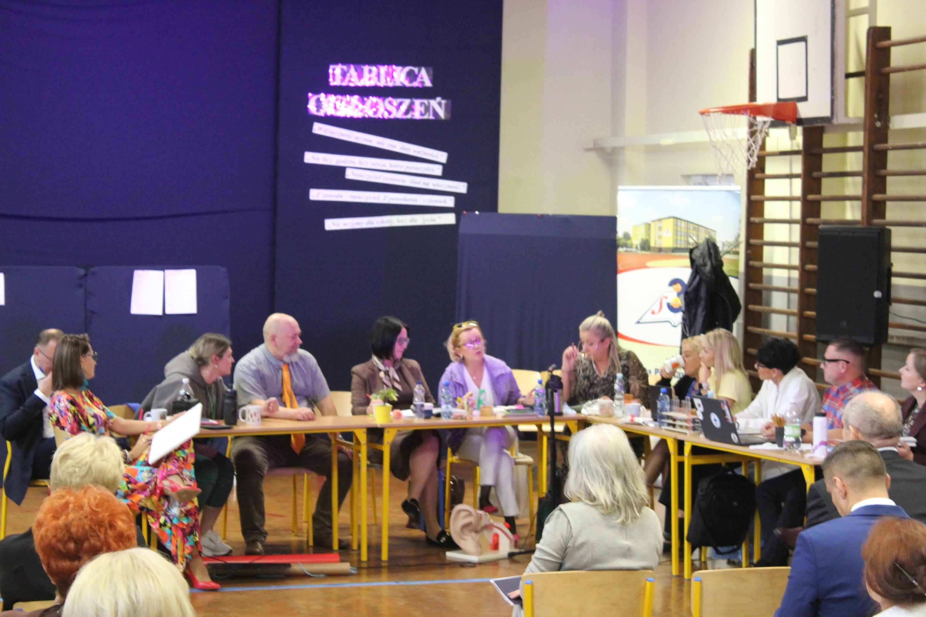 Zdj. nr. 54. Jubileusz 65-lecia Szkoły Podstawowej nr 3 w Lipnie im. Mikołaja Kopernika - 14 października 2025 r.