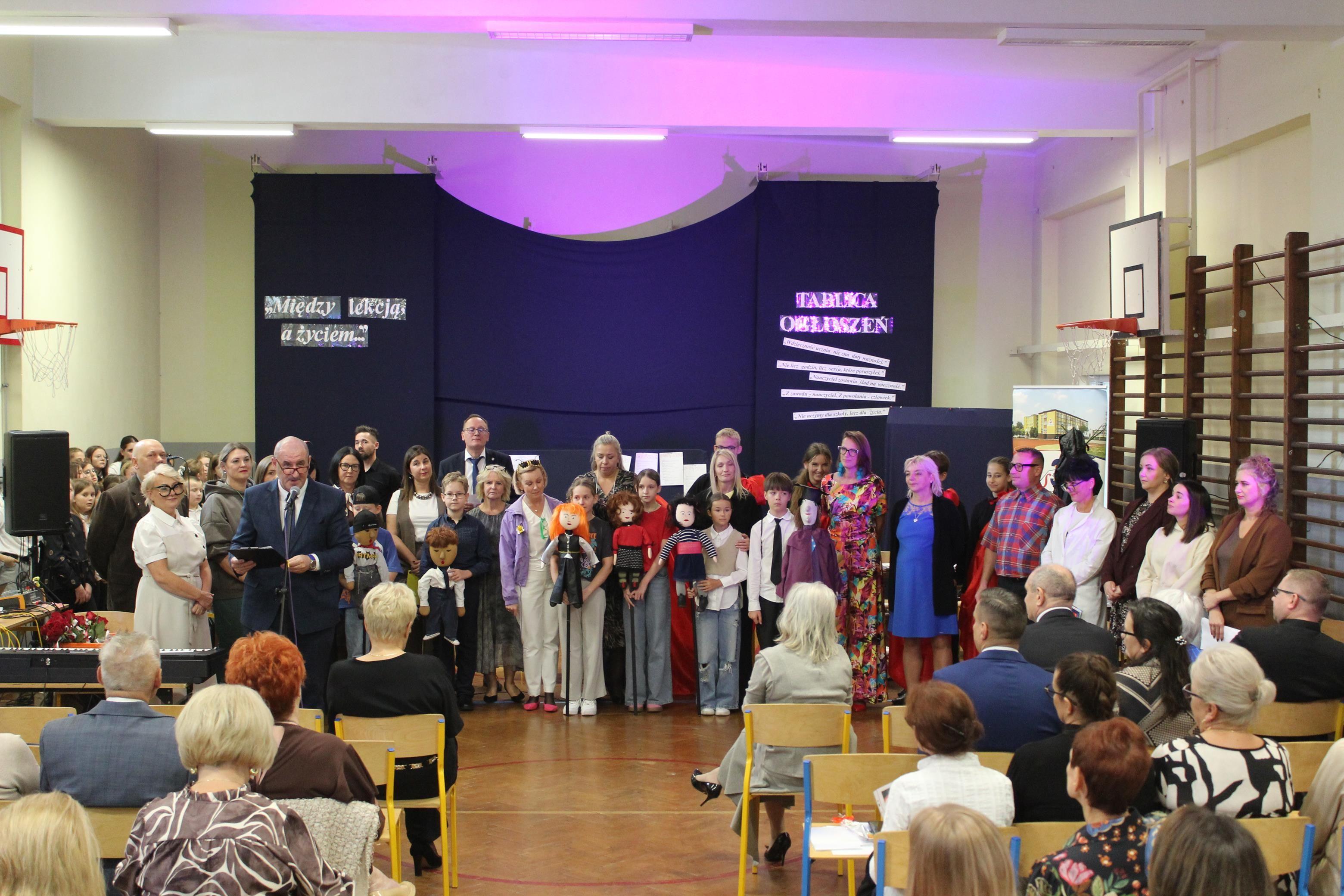 Zdj. nr. 71. Jubileusz 65-lecia Szkoły Podstawowej nr 3 w Lipnie im. Mikołaja Kopernika - 14 października 2025 r.