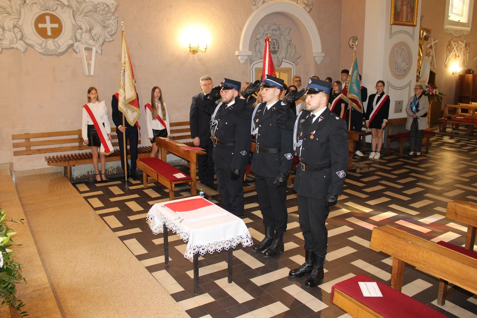 Zdj. nr. 1. Lipnowskie obchody 235. rocznicy uchwalenia Konstytucji 3 Maja