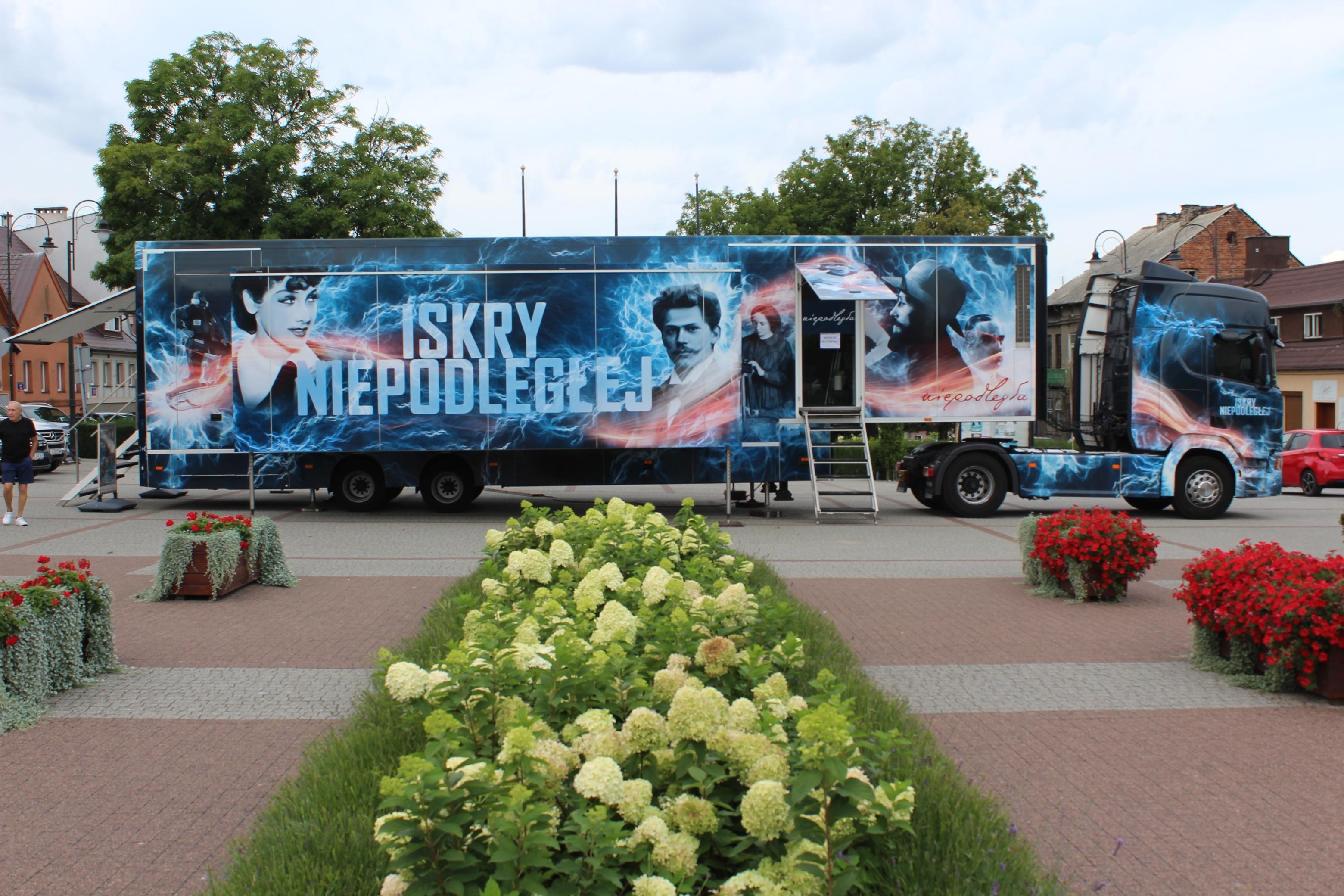 Zdj. nr. 2. Iskry Niepodległej