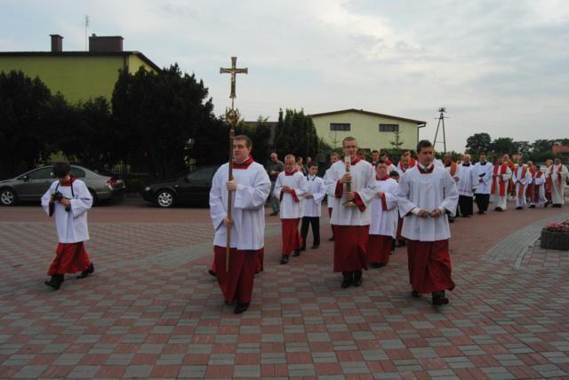 Zdj. nr. 1. Msza dziękczynna za 26 lat probostwa księdza prałata Stefana Maćczaka