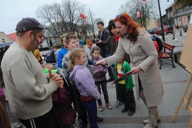 Zdj. nr. 16. Dzień Flagi Rzeczypospolitej Polskiej - 2 maja 2013 roku