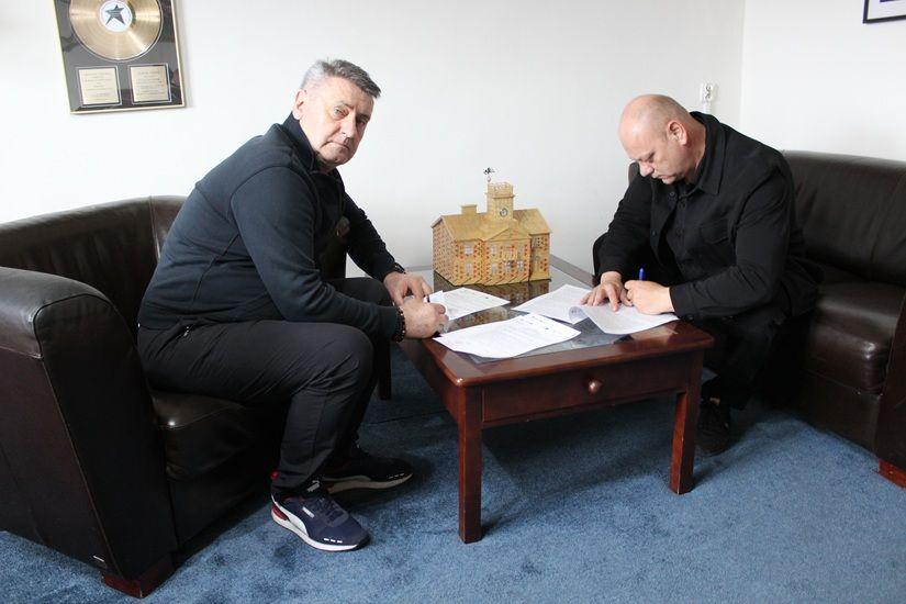 Podpisanie umowy na termomodernizację Szkoły Podstawowej Nr 5 w Lipnie