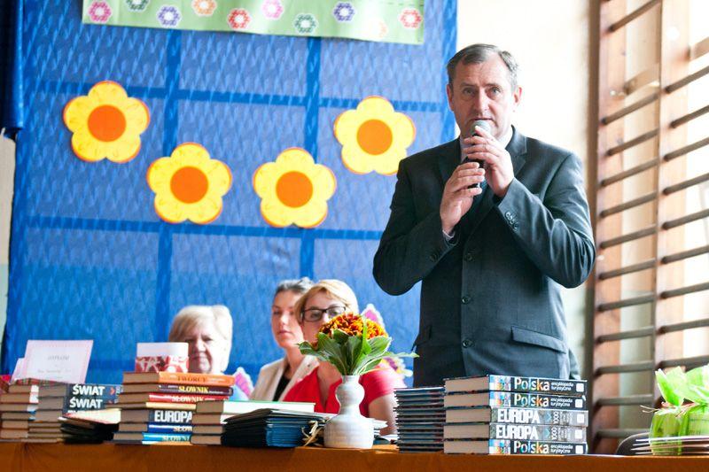 Zdj. nr. 40. Zakończenie roku szkolnego SP 3