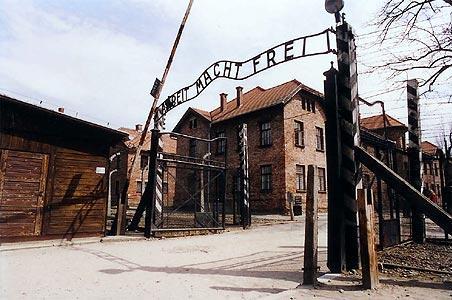 Odpowiedź z muzeum Auschwitz