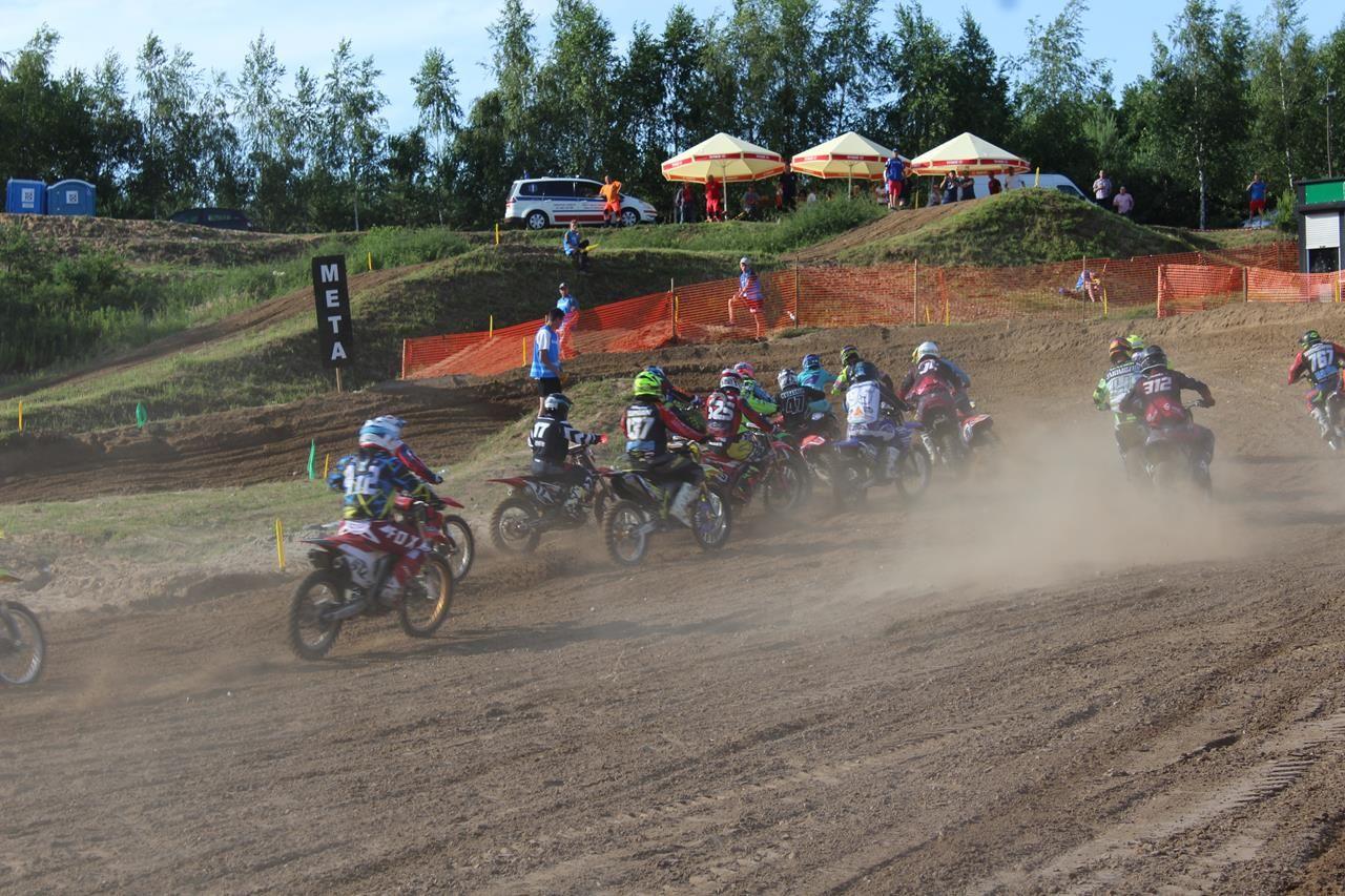Zdj. nr. 127. Motocross – V runda Mistrzostw Strefy Północnej Polski Mistrzostwa Okręgu Bydgoskiego