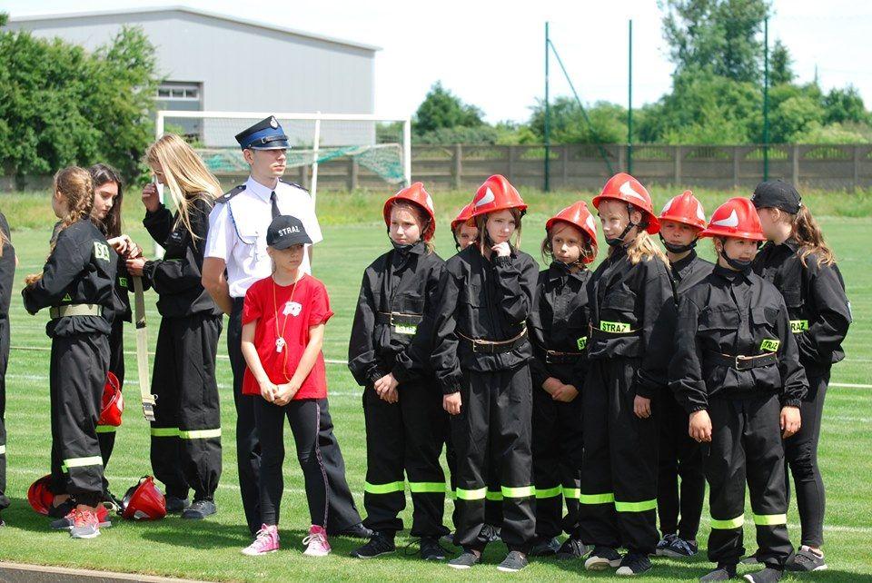 Zdj. nr. 3. VI Ogólnopowiatowe Zawody Sportowo – Pożarnicze Młodzieżowych Drużyn Pożarniczych CTIF