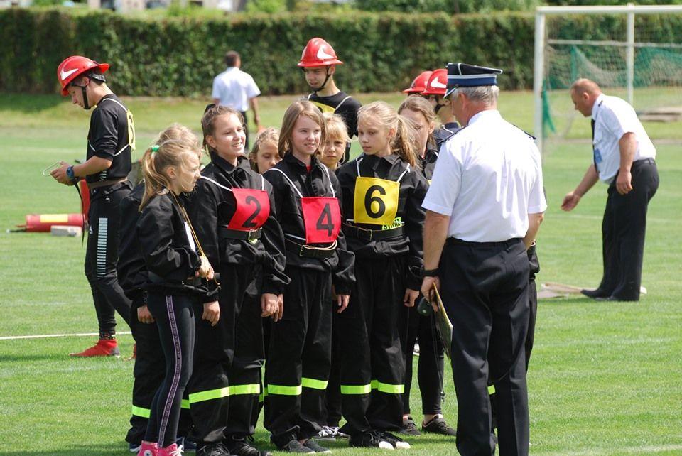 Zdj. nr. 10. VI Ogólnopowiatowe Zawody Sportowo – Pożarnicze Młodzieżowych Drużyn Pożarniczych CTIF