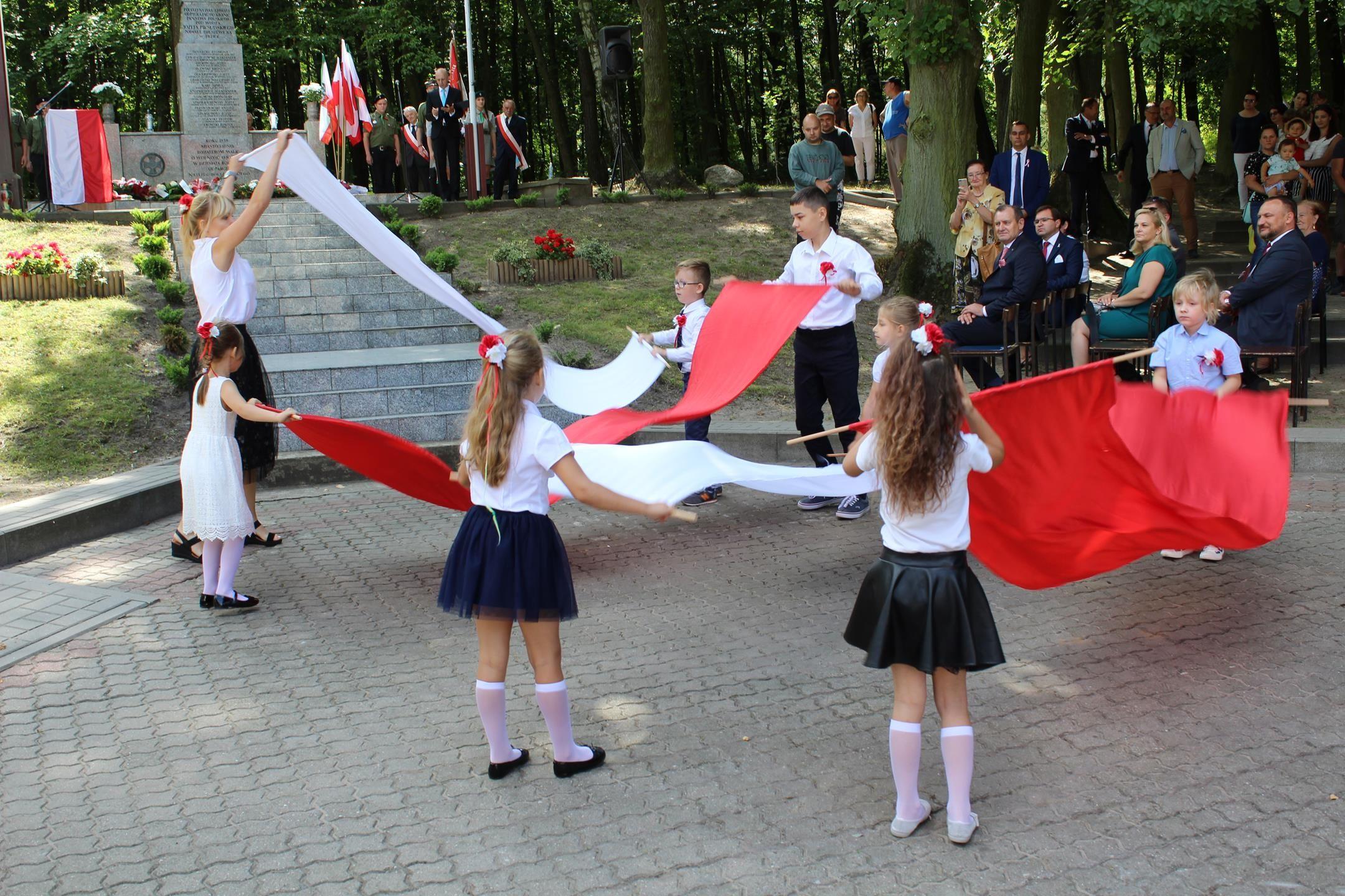Zdj. nr. 121. Obchody Święta Wojska Polskiego