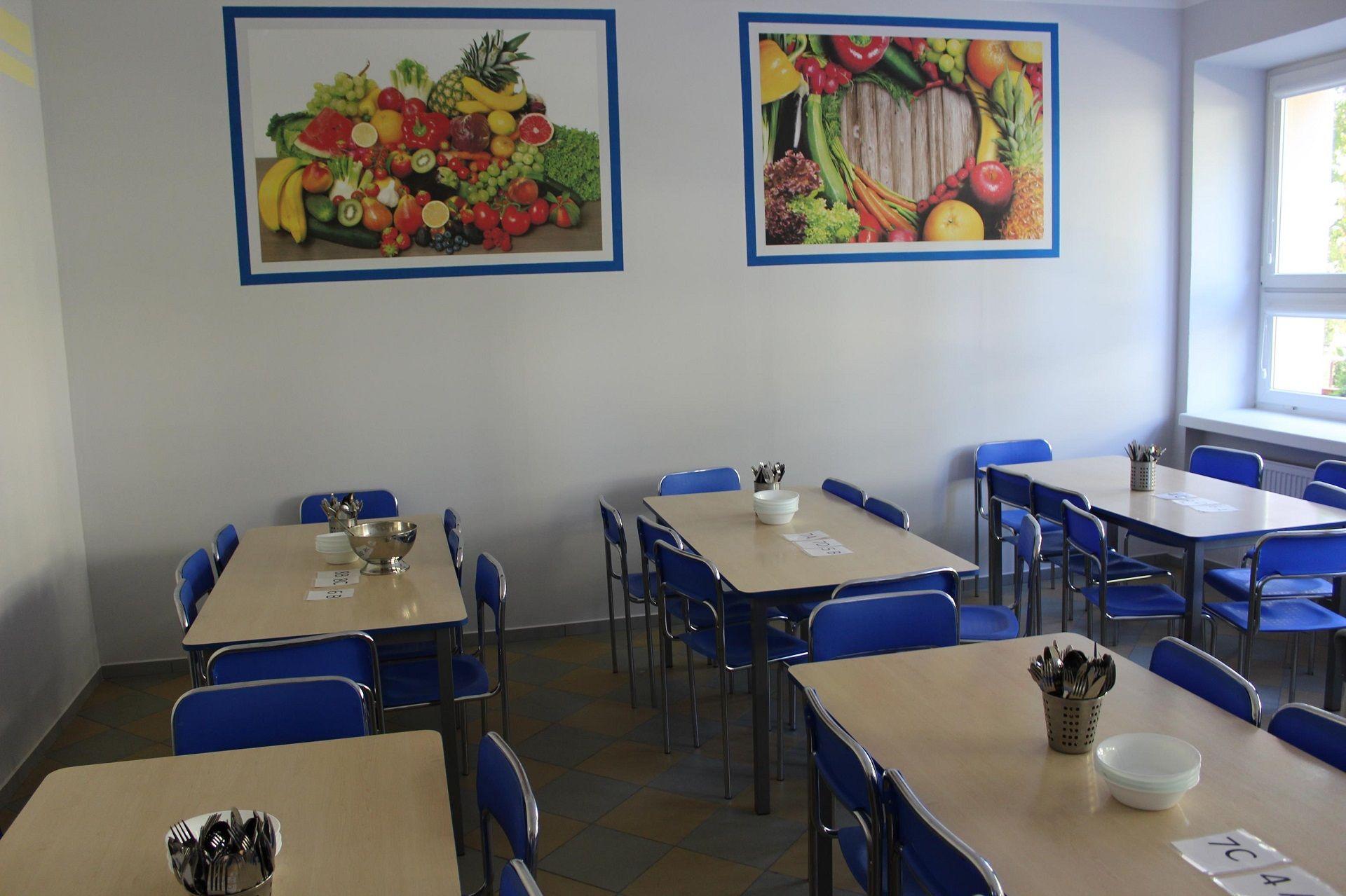 Odnowiona jadalnia w Szkole Podstawowej nr 3 w Lipnie - kliknięcie spowoduje powiększenie zdjęcia