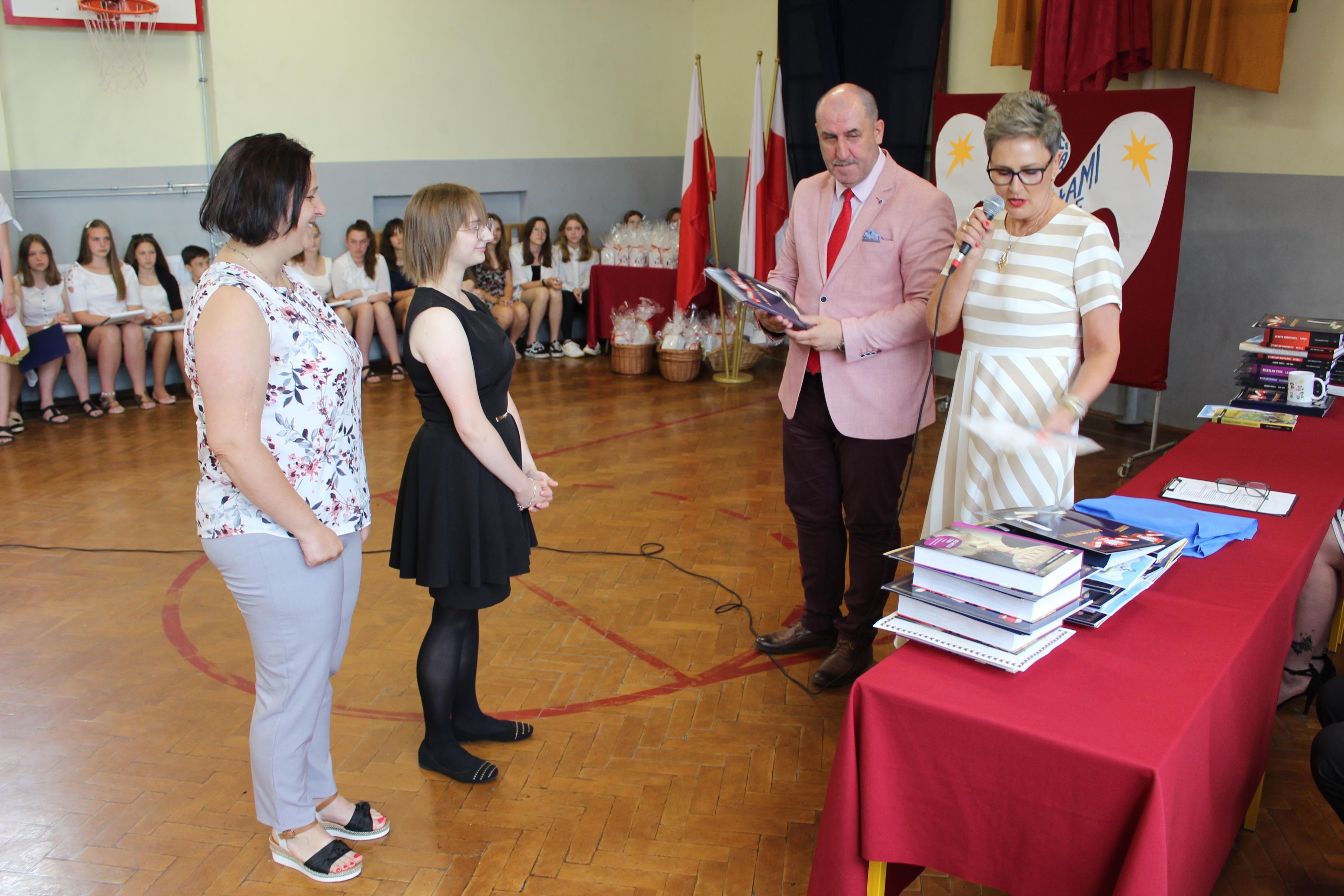 Zdj. nr. 30. Zakończenie roku szkolnego (8 klasy) w SP nr 3 w Lipnie - 25 czerwca 2021 r.