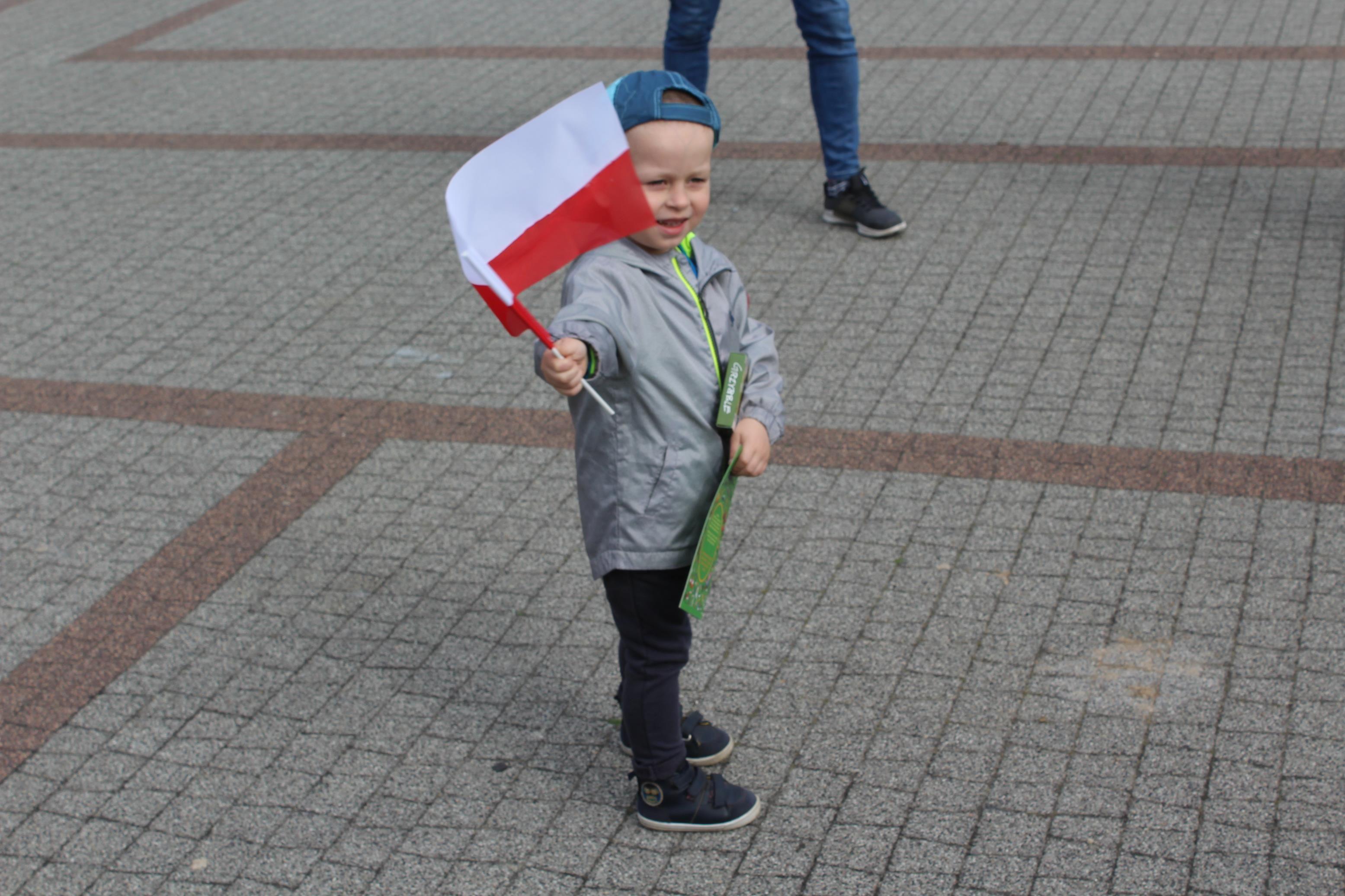 Zdj. nr. 1. Dzień Flagi Rzeczypospolitej Polskiej - 2 maja 2022 r.