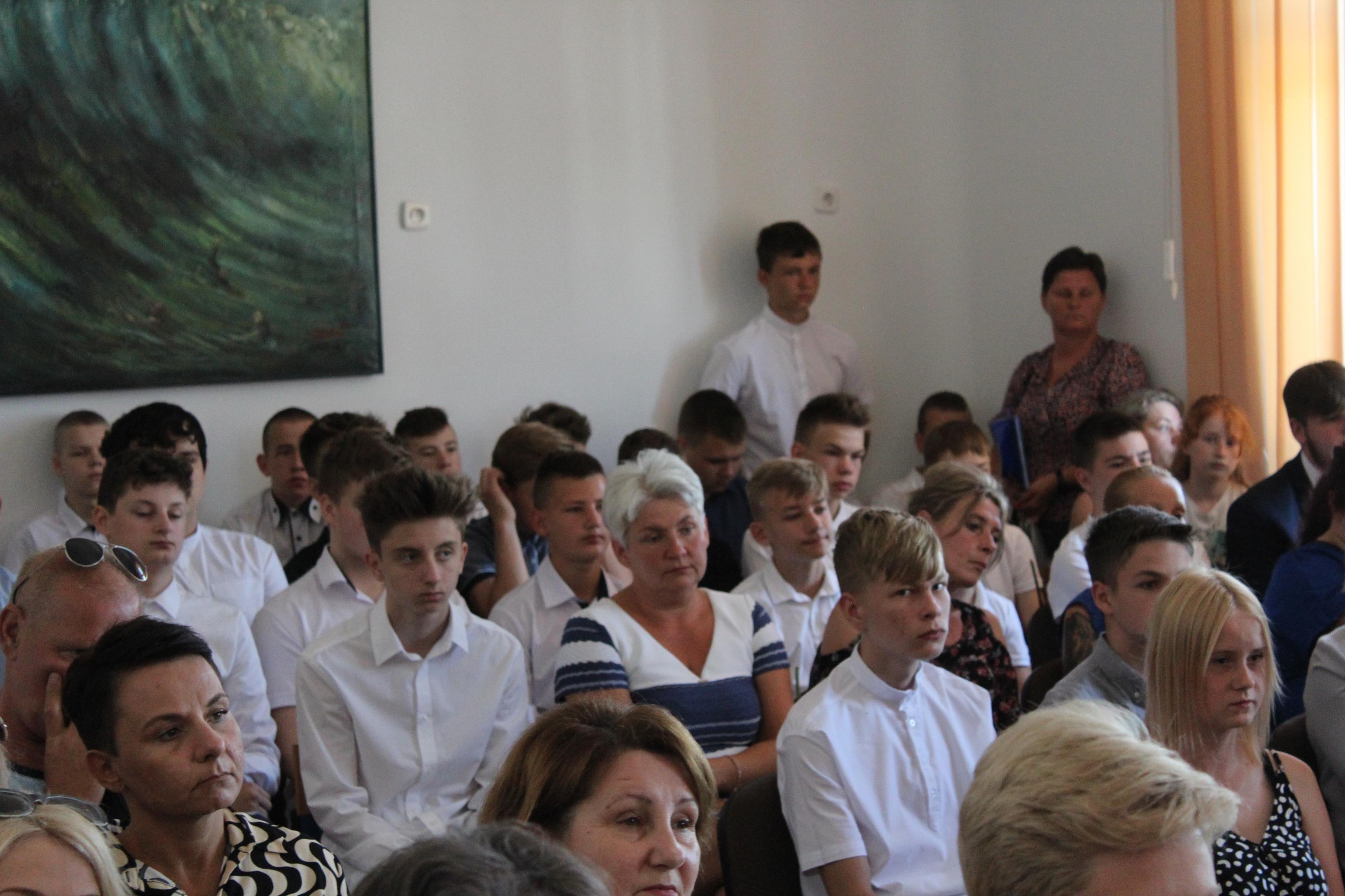 Zdj. nr. 15. Zakończenie roku szkolnego (8 klasy) w SP nr 2 w Lipnie - 24 czerwca 2022 r.