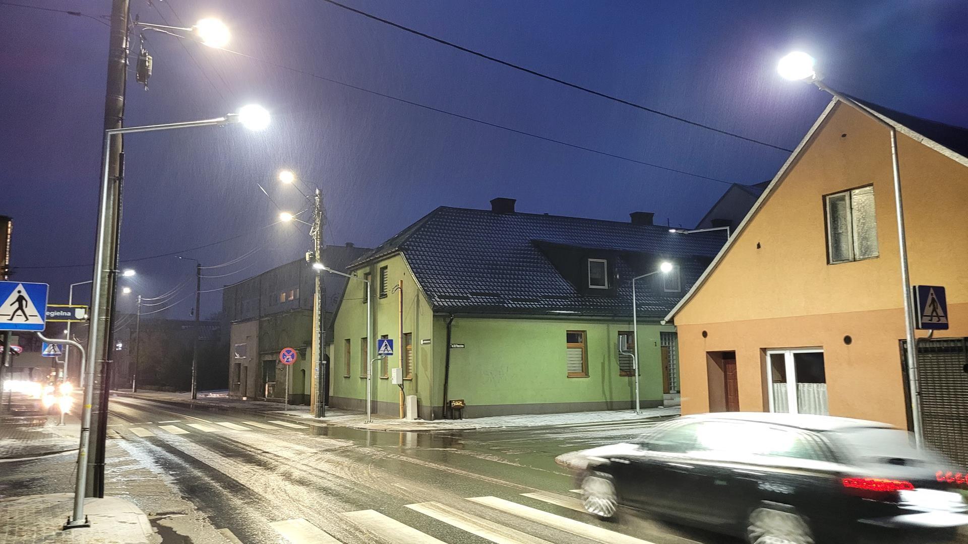 Zdj. nr. 6. Program Bezpiecznej Infrastruktury Drogowej - lampy w Lipnie