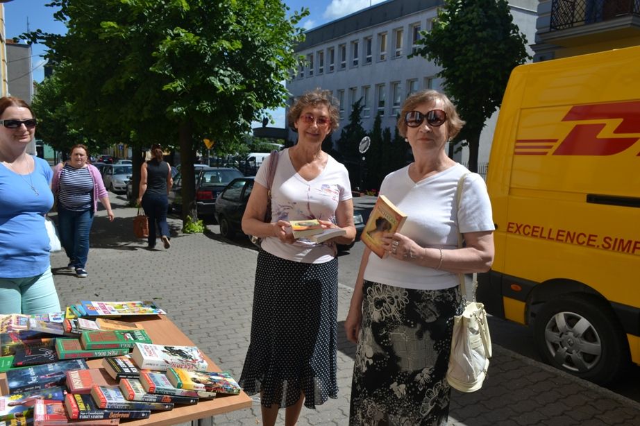 Zdj. nr. 3. Ogólnopolska Akcja Uwalniania Książek