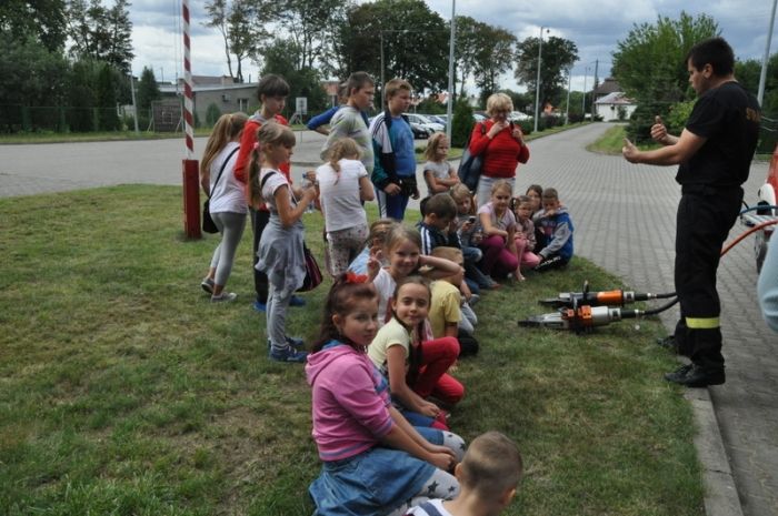 Zdj. nr. 51. Wizyta w Komendzie Państwowej Straży Pożarnej i Komendzie Powiatowej Policji