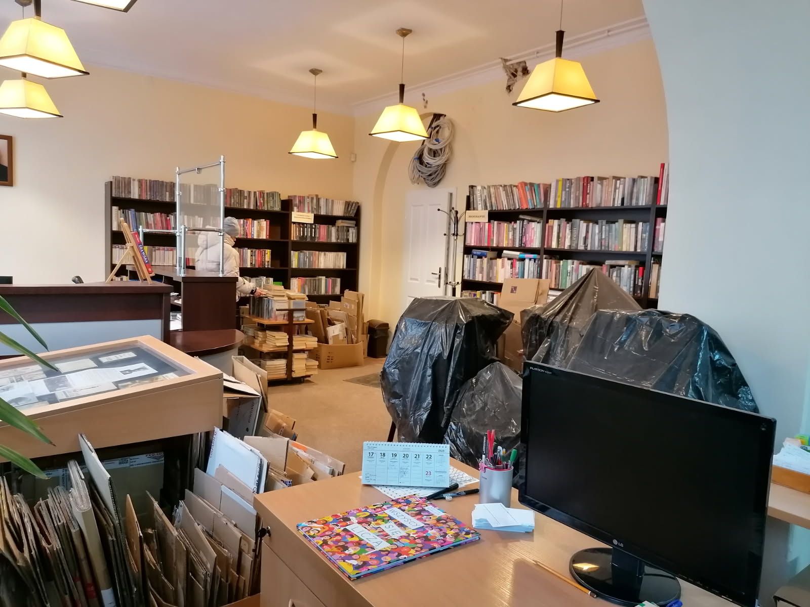 Zdj. nr. 2. Biblioteka zyskuje nowe oblicze - listopad 2025
