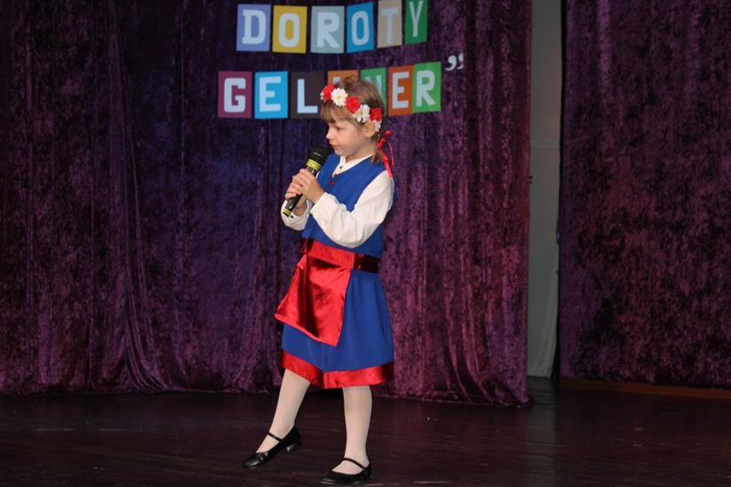 Zdj. nr. 71. Rozśpiewane kino Nawojka - Festiwal Piosenki Dziecięcej „Z poezją Doroty Gellner”.