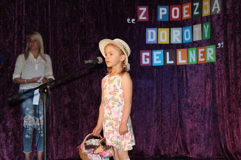 Zdj. nr. 63. Rozśpiewane kino Nawojka - Festiwal Piosenki Dziecięcej „Z poezją Doroty Gellner”.